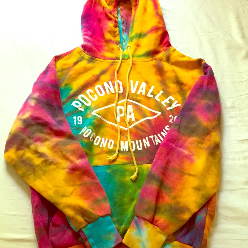Pocono Valley Tie-Die Sweatshirt